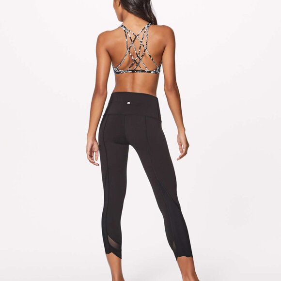 Lululemon Wunder Under Crop II (Special Edition) *Scallop 23" - Picture 3 of 8